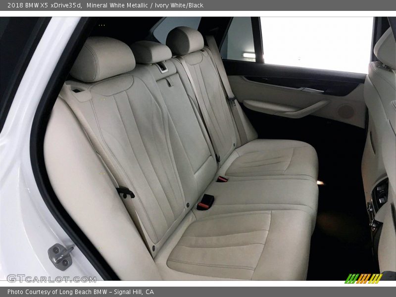 Mineral White Metallic / Ivory White/Black 2018 BMW X5 xDrive35d