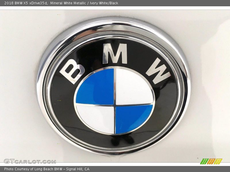 Mineral White Metallic / Ivory White/Black 2018 BMW X5 xDrive35d