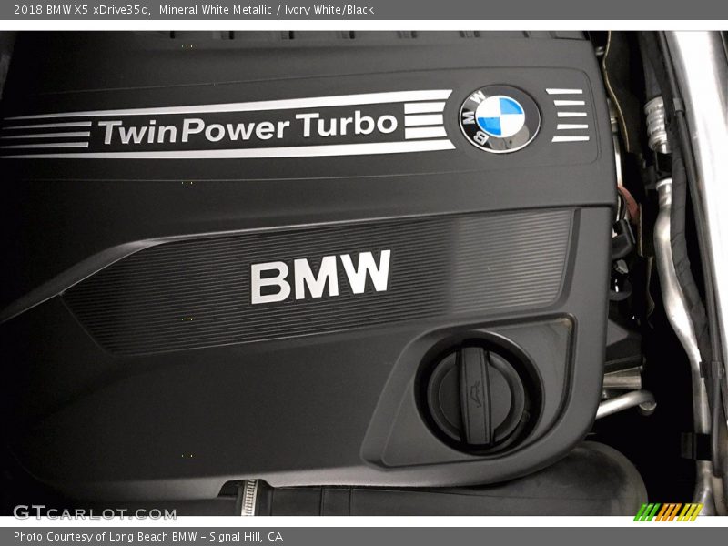 Mineral White Metallic / Ivory White/Black 2018 BMW X5 xDrive35d