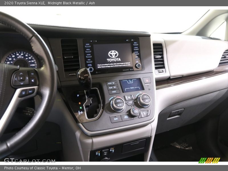 Midnight Black Metallic / Ash 2020 Toyota Sienna XLE