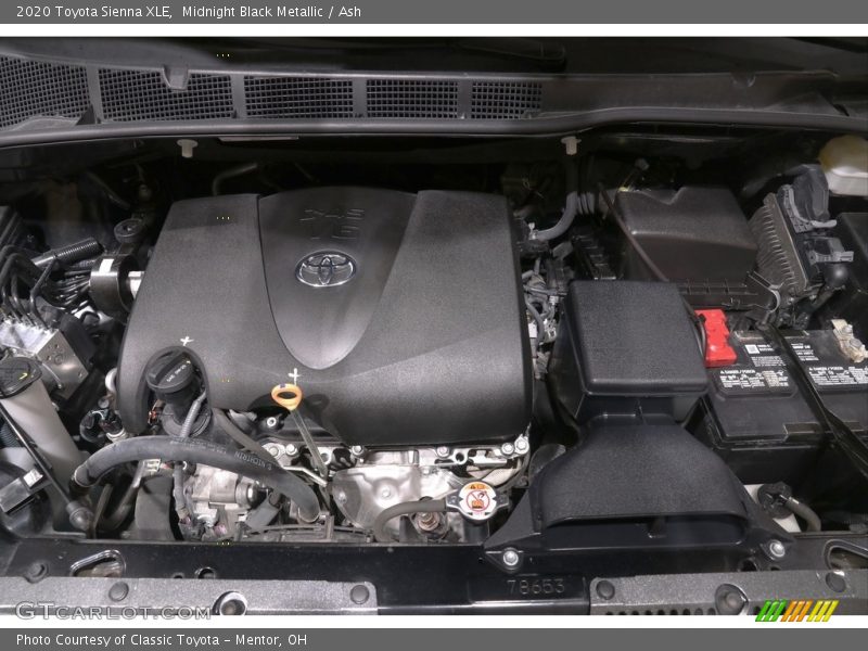 Midnight Black Metallic / Ash 2020 Toyota Sienna XLE