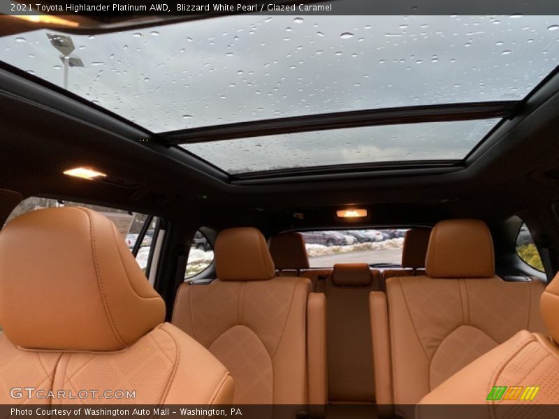 Blizzard White Pearl / Glazed Caramel 2021 Toyota Highlander Platinum AWD