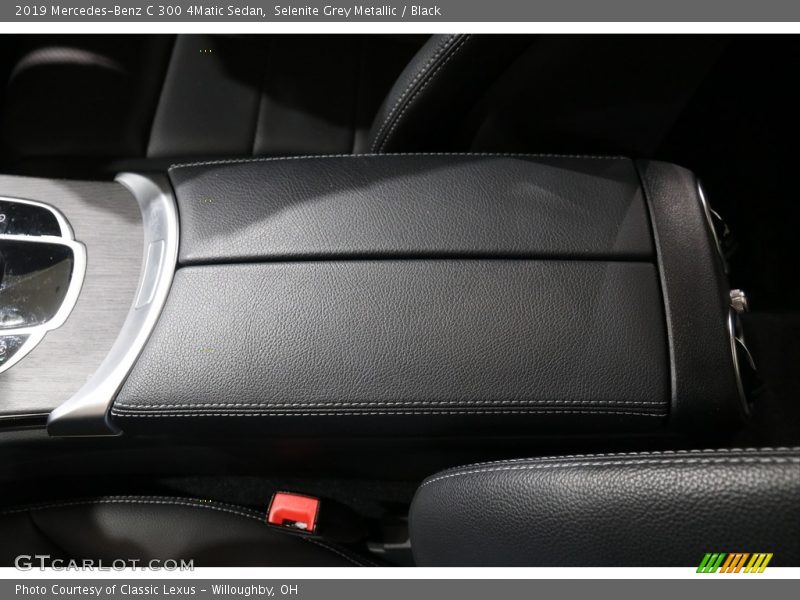 Selenite Grey Metallic / Black 2019 Mercedes-Benz C 300 4Matic Sedan