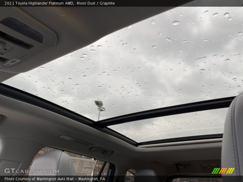 Moon Dust / Graphite 2021 Toyota Highlander Platinum AWD