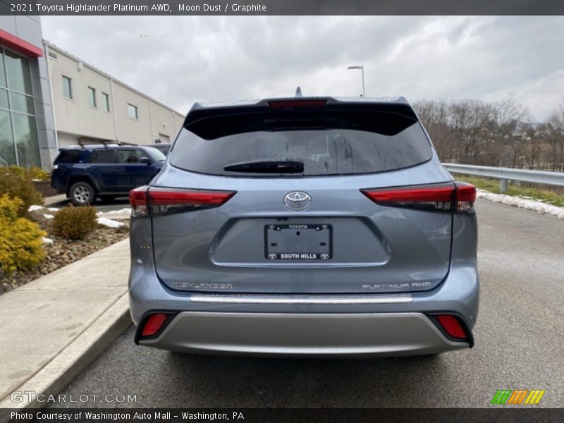 Moon Dust / Graphite 2021 Toyota Highlander Platinum AWD