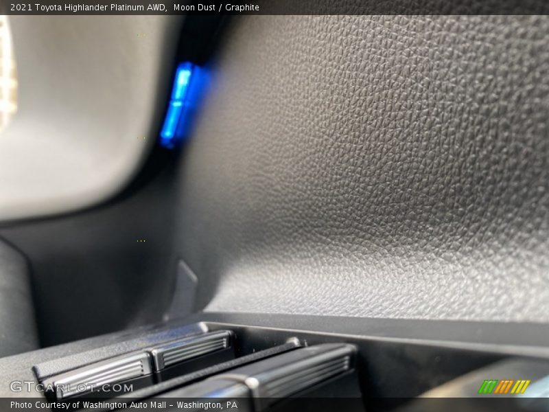 Moon Dust / Graphite 2021 Toyota Highlander Platinum AWD