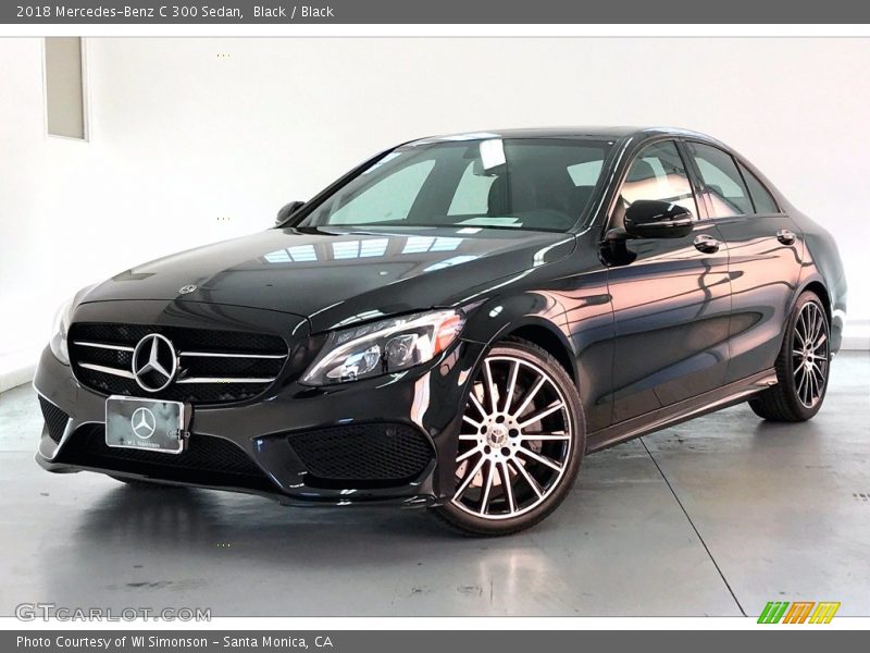 Front 3/4 View of 2018 C 300 Sedan