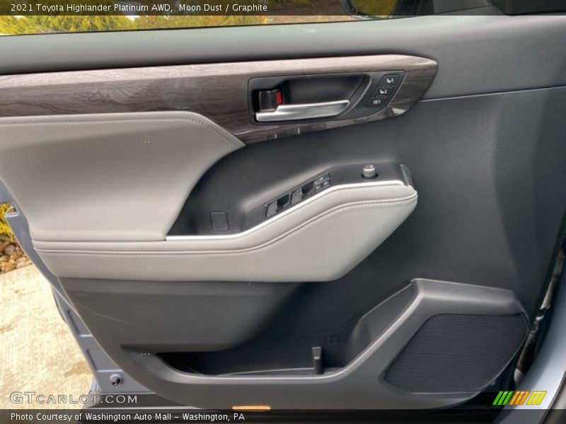 Moon Dust / Graphite 2021 Toyota Highlander Platinum AWD