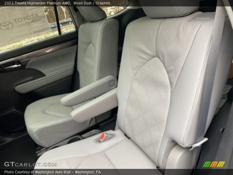 Moon Dust / Graphite 2021 Toyota Highlander Platinum AWD