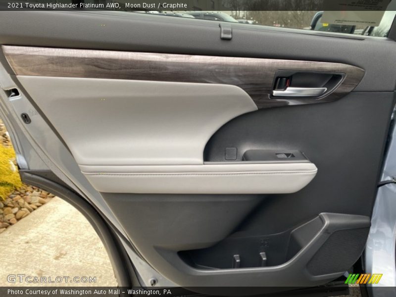 Moon Dust / Graphite 2021 Toyota Highlander Platinum AWD