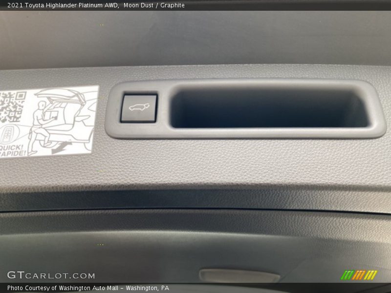 Moon Dust / Graphite 2021 Toyota Highlander Platinum AWD
