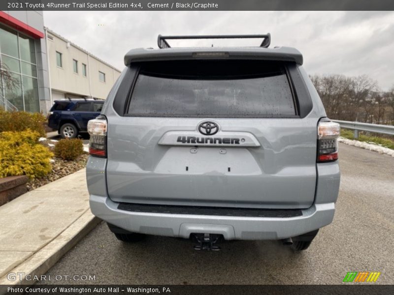 Cement / Black/Graphite 2021 Toyota 4Runner Trail Special Edition 4x4