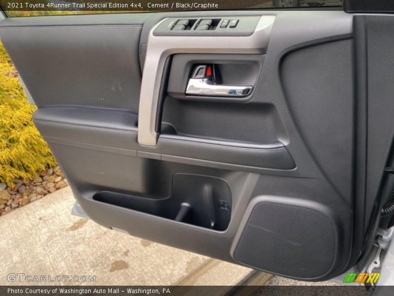 Cement / Black/Graphite 2021 Toyota 4Runner Trail Special Edition 4x4
