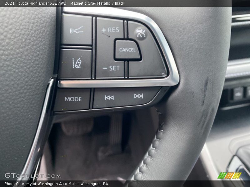 Magnetic Gray Metallic / Black 2021 Toyota Highlander XSE AWD