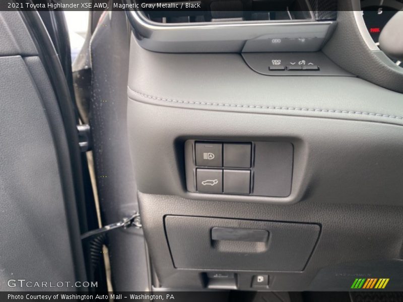 Magnetic Gray Metallic / Black 2021 Toyota Highlander XSE AWD