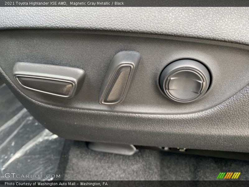 Magnetic Gray Metallic / Black 2021 Toyota Highlander XSE AWD