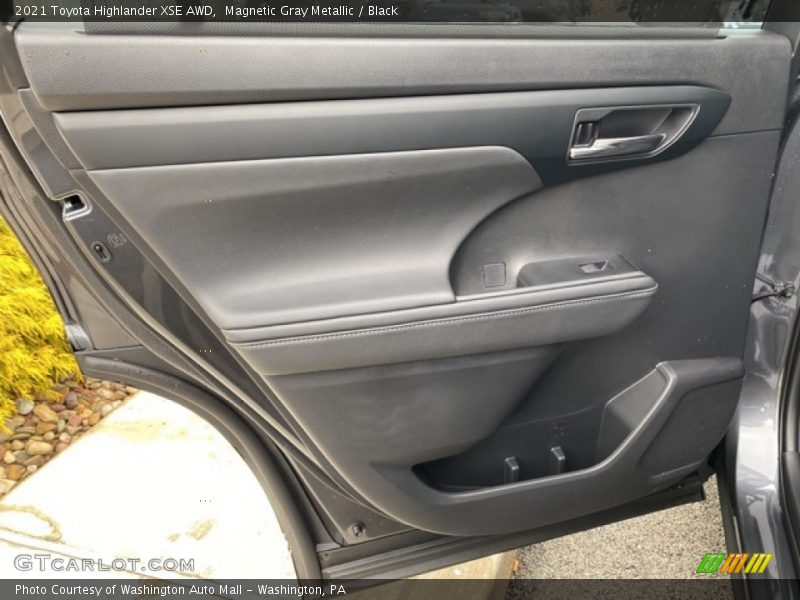 Magnetic Gray Metallic / Black 2021 Toyota Highlander XSE AWD