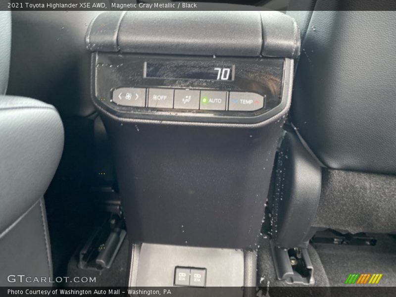 Magnetic Gray Metallic / Black 2021 Toyota Highlander XSE AWD