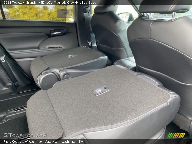 Magnetic Gray Metallic / Black 2021 Toyota Highlander XSE AWD