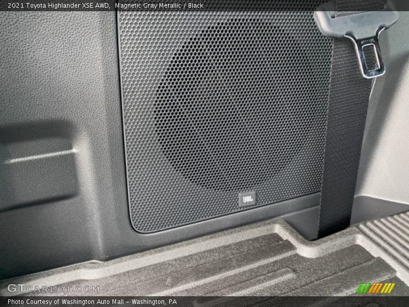 Magnetic Gray Metallic / Black 2021 Toyota Highlander XSE AWD