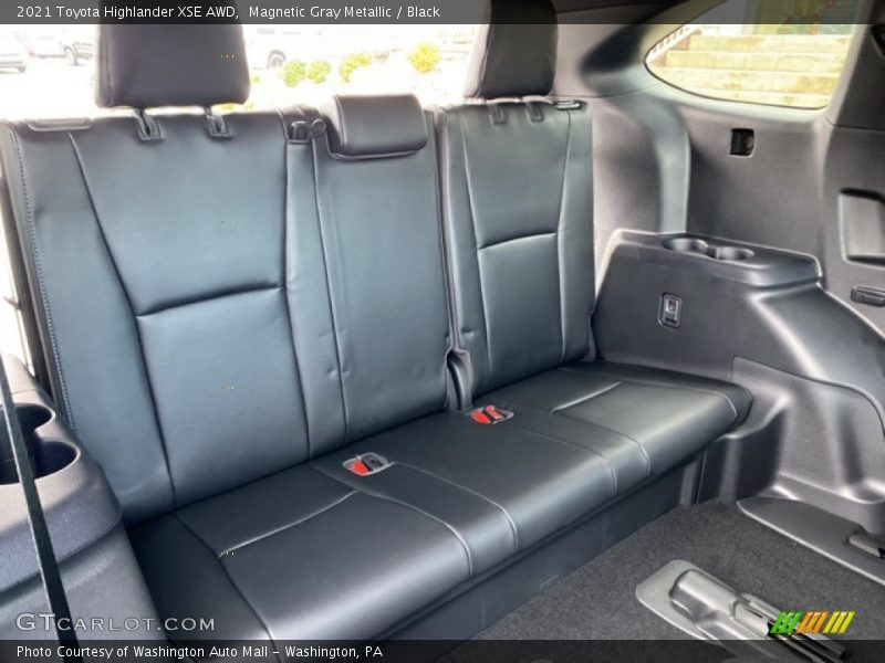 Magnetic Gray Metallic / Black 2021 Toyota Highlander XSE AWD