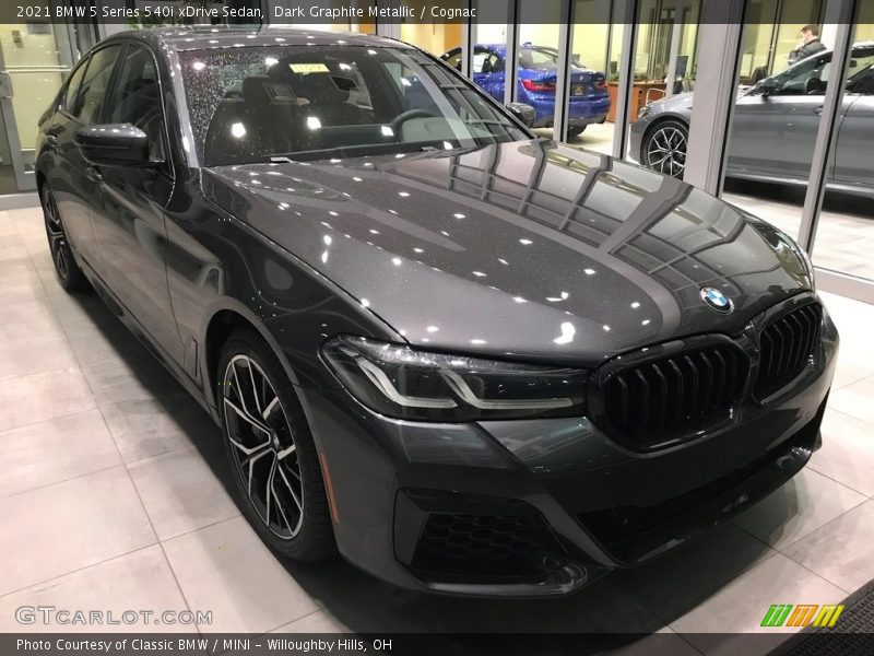 Dark Graphite Metallic / Cognac 2021 BMW 5 Series 540i xDrive Sedan