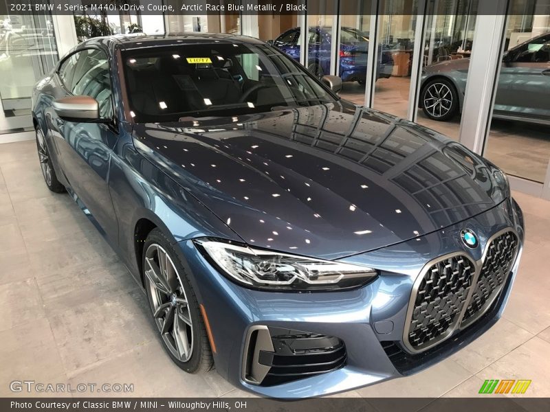 Arctic Race Blue Metallic / Black 2021 BMW 4 Series M440i xDrive Coupe