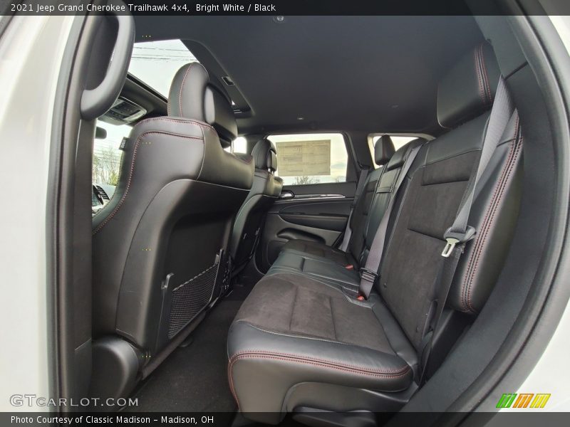 Bright White / Black 2021 Jeep Grand Cherokee Trailhawk 4x4