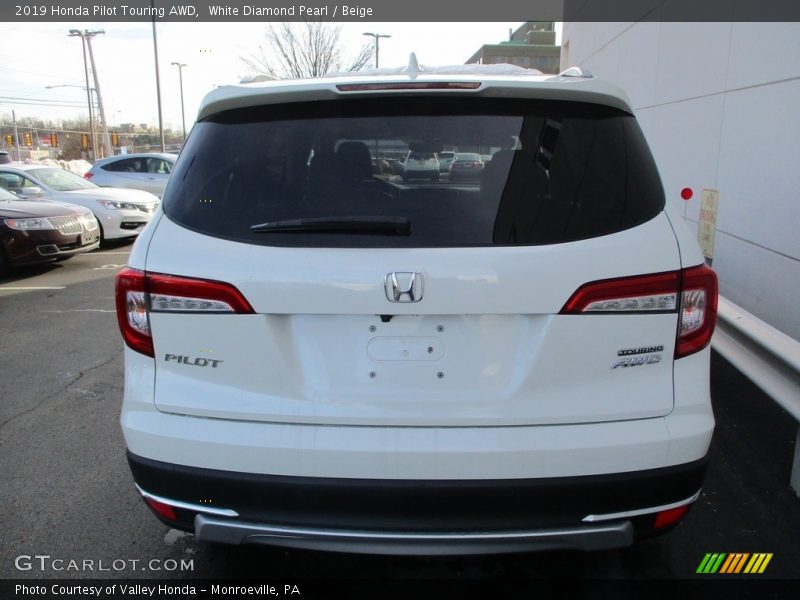 White Diamond Pearl / Beige 2019 Honda Pilot Touring AWD
