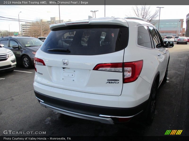 White Diamond Pearl / Beige 2019 Honda Pilot Touring AWD