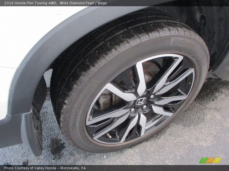 White Diamond Pearl / Beige 2019 Honda Pilot Touring AWD