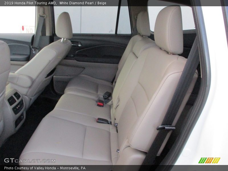 White Diamond Pearl / Beige 2019 Honda Pilot Touring AWD