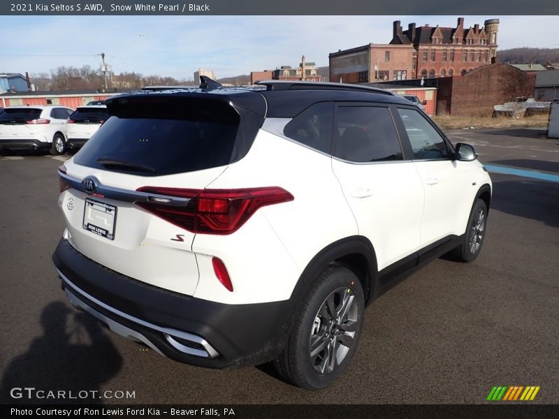 Snow White Pearl / Black 2021 Kia Seltos S AWD