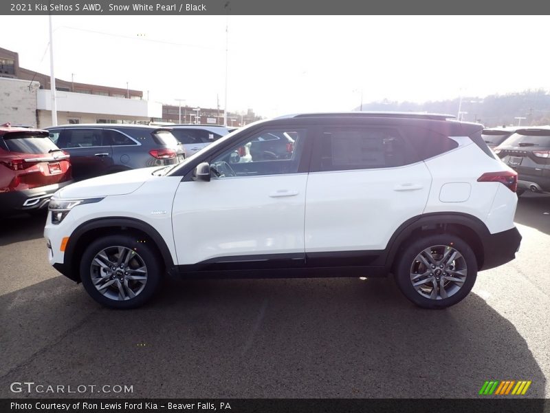 Snow White Pearl / Black 2021 Kia Seltos S AWD