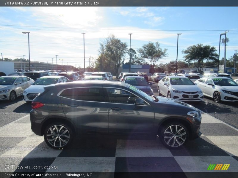 Mineral Grey Metallic / Black 2019 BMW X2 xDrive28i