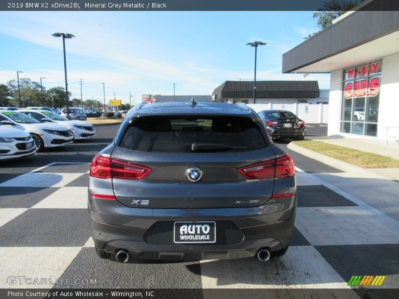 Mineral Grey Metallic / Black 2019 BMW X2 xDrive28i