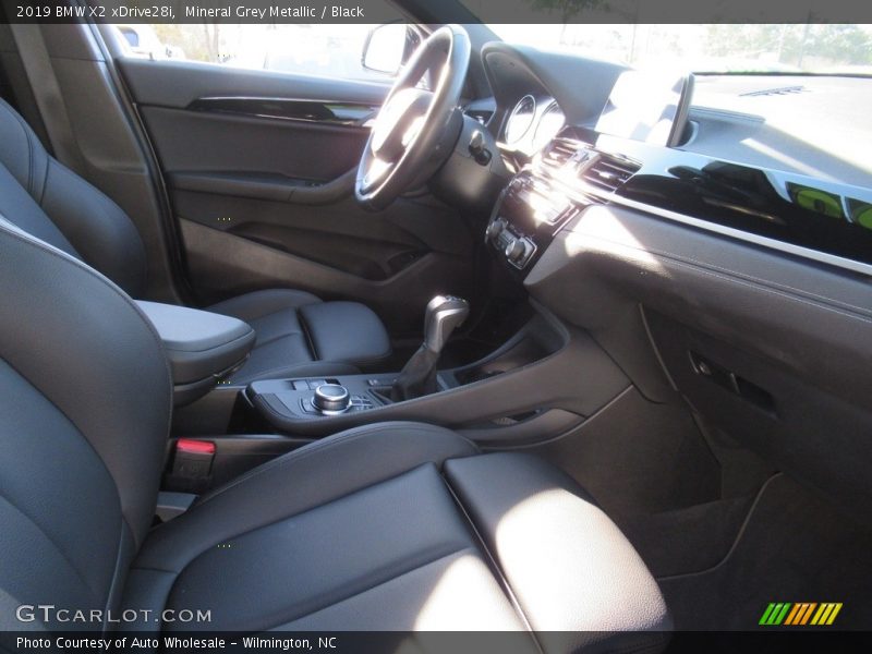 Mineral Grey Metallic / Black 2019 BMW X2 xDrive28i