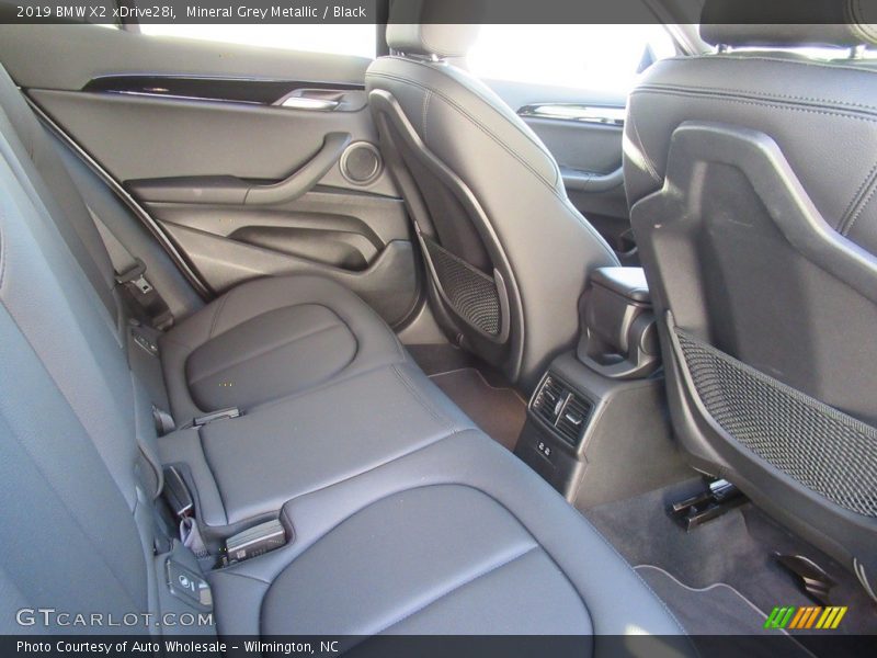 Mineral Grey Metallic / Black 2019 BMW X2 xDrive28i
