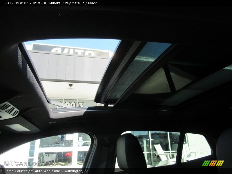 Mineral Grey Metallic / Black 2019 BMW X2 xDrive28i
