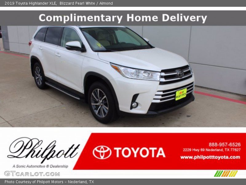 Blizzard Pearl White / Almond 2019 Toyota Highlander XLE