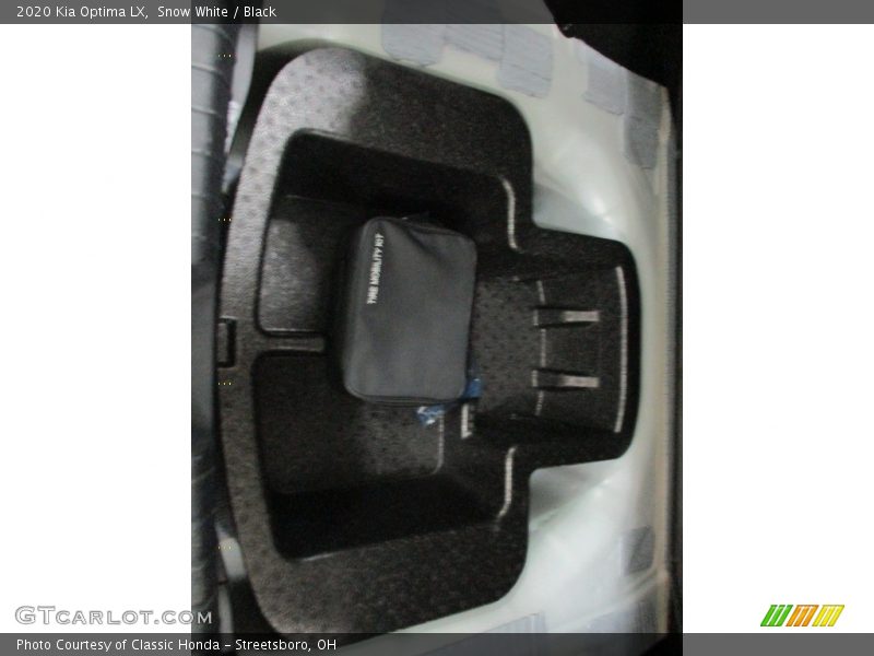 Snow White / Black 2020 Kia Optima LX