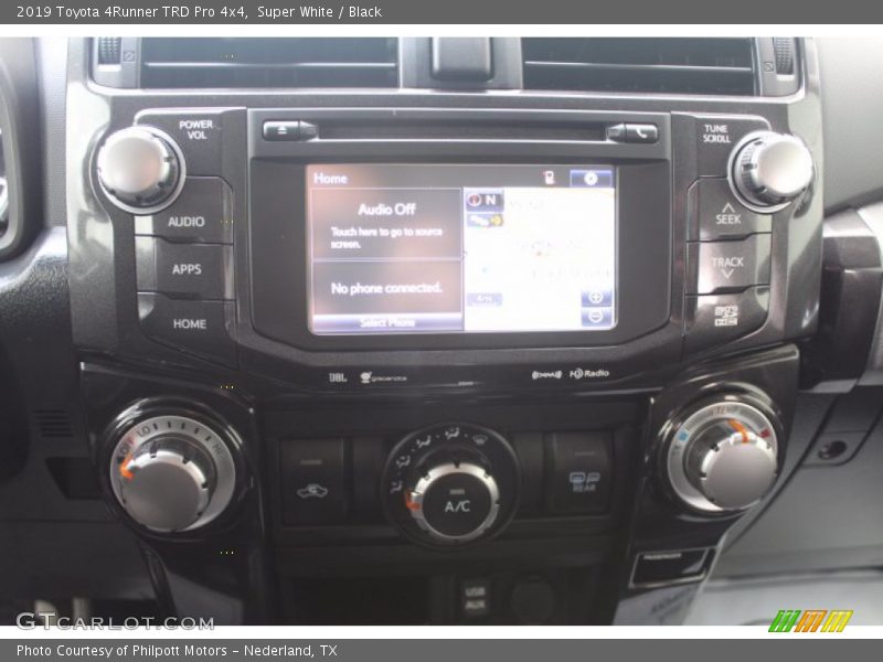 Super White / Black 2019 Toyota 4Runner TRD Pro 4x4