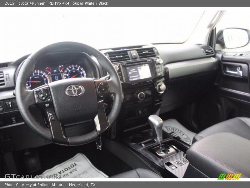 Super White / Black 2019 Toyota 4Runner TRD Pro 4x4