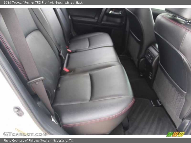 Super White / Black 2019 Toyota 4Runner TRD Pro 4x4