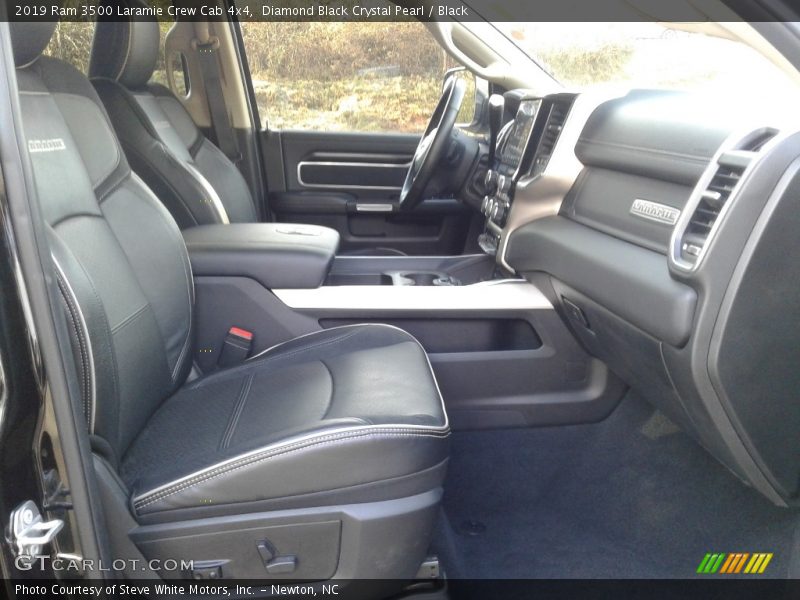 Diamond Black Crystal Pearl / Black 2019 Ram 3500 Laramie Crew Cab 4x4