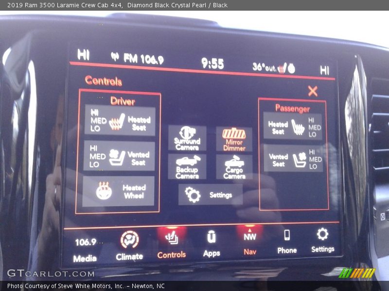 Controls of 2019 3500 Laramie Crew Cab 4x4
