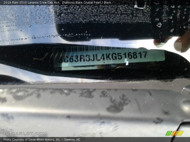 Diamond Black Crystal Pearl / Black 2019 Ram 3500 Laramie Crew Cab 4x4