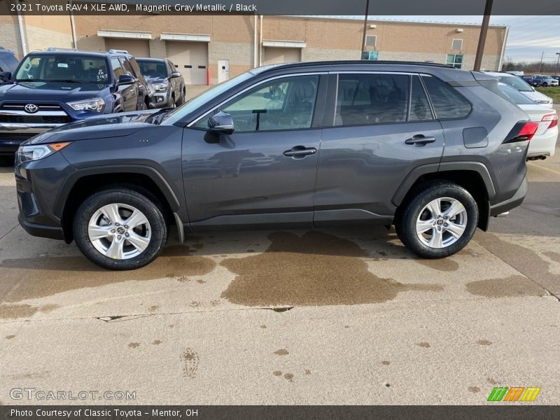 Magnetic Gray Metallic / Black 2021 Toyota RAV4 XLE AWD