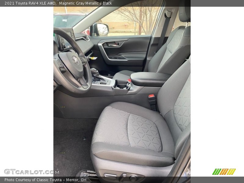 Magnetic Gray Metallic / Black 2021 Toyota RAV4 XLE AWD