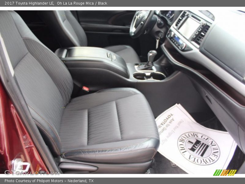 Oh La La Rouge Mica / Black 2017 Toyota Highlander LE